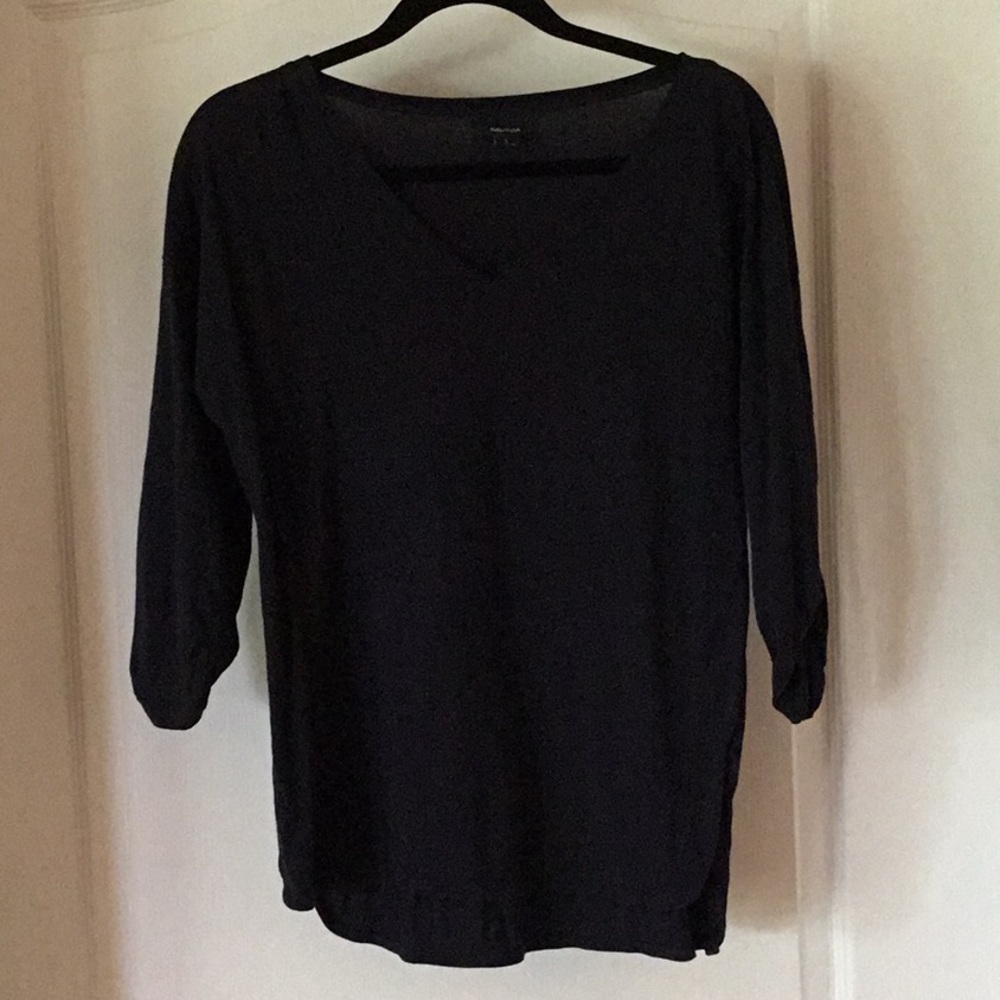 Nautica, women’s navy, 3/4 sleeve, v-neck, blouse.